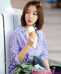 娱乐吃瓜背景女星是谁呀,揭秘当红女星背后的故事  第3张