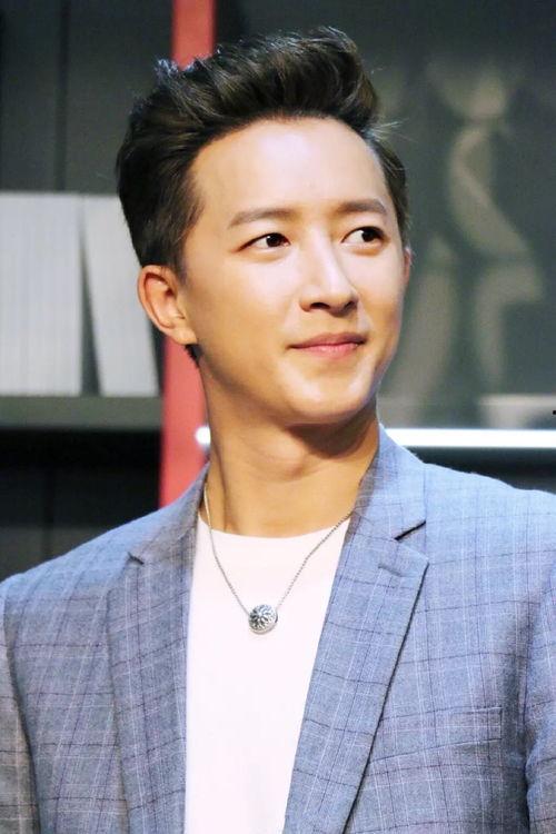 娱乐吃瓜酱韩庚,从偶像到实力派,娱乐吃瓜酱带你揭秘他的蜕变之路 第2张 娱乐吃瓜酱韩庚,从偶像到实力派,娱乐吃瓜酱带你揭秘他的蜕变之路 第2张