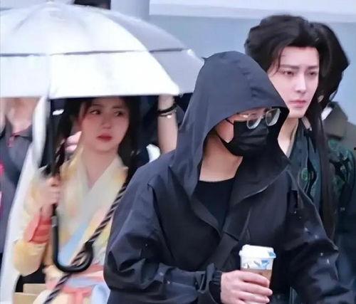 新娱乐吃瓜少女  第2张