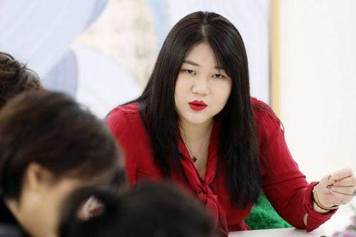 吃瓜直播间爆料娱乐圈吃笋的主播,揭秘直播间的美食诱惑 第3张 吃瓜直播间爆料娱乐圈吃笋的主播,揭秘直播间的美食诱惑 第3张