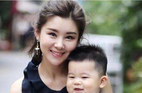 娱乐吃瓜5个女星,揭秘五大女星背后的娱乐吃瓜故事  第2张